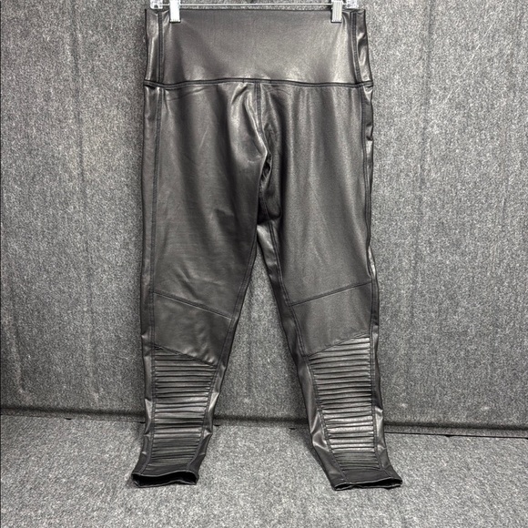 7 For All Mankind Black Glossy Leggings with Ribbed Details - Picture 1 of 7